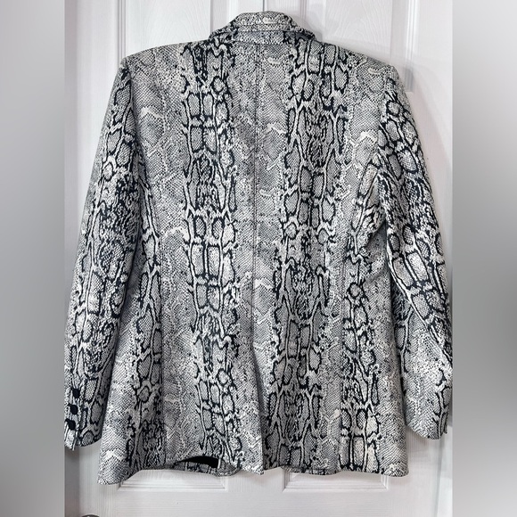 Alice and Olivia Breann Snake Embossed Faux Leather Blazer Size 12 Retail $595 - Picture 6 of 16